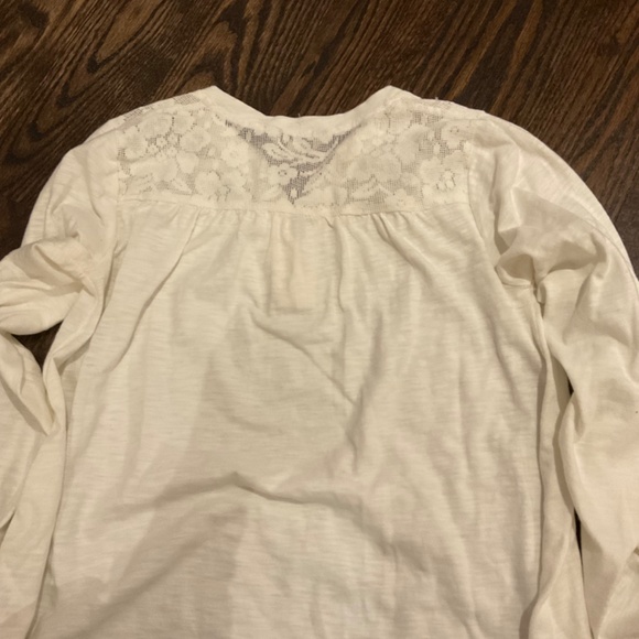 White Lacey long sleeve - Picture 2 of 3